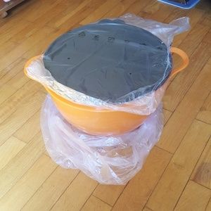 Final price!! Tupperware mega bowl